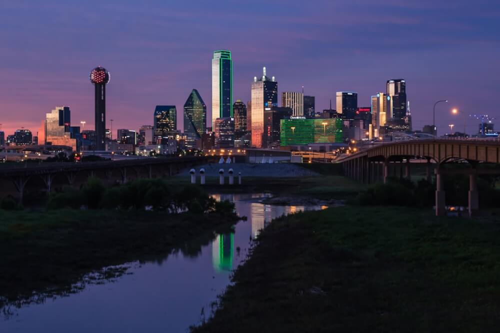 Dallas and Fort Worth Are Not the Same Trip